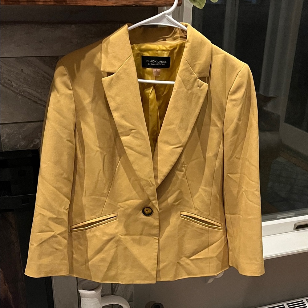 Black Label Women's Yellow Blazer